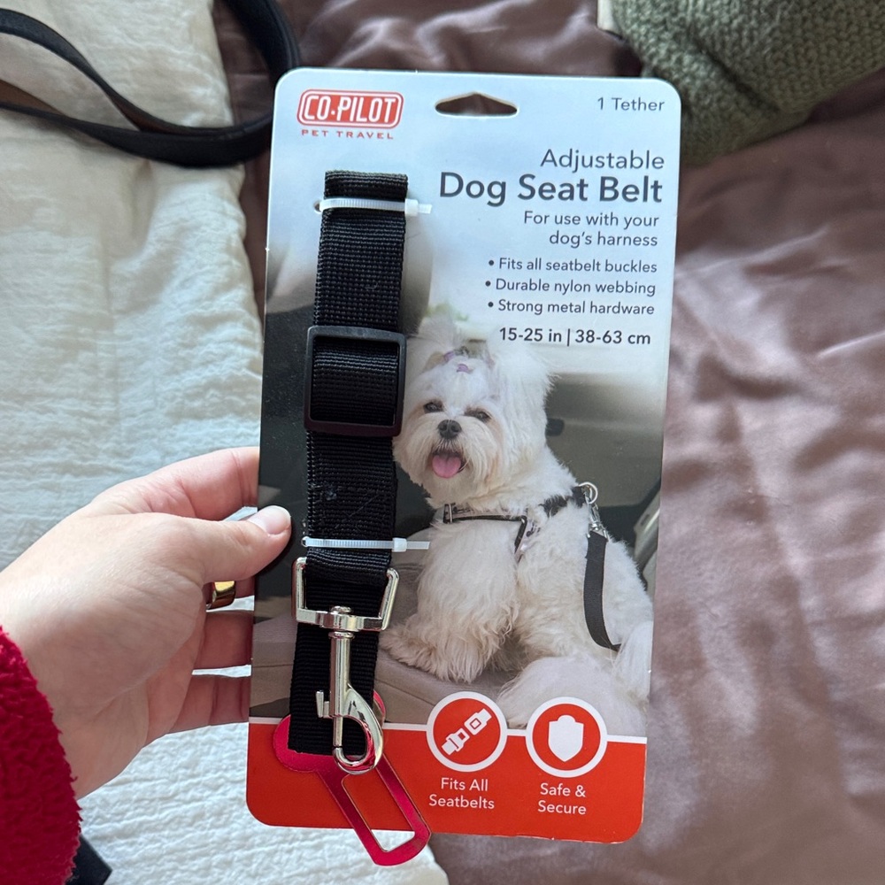Adjustable Black Dog Seat Belt